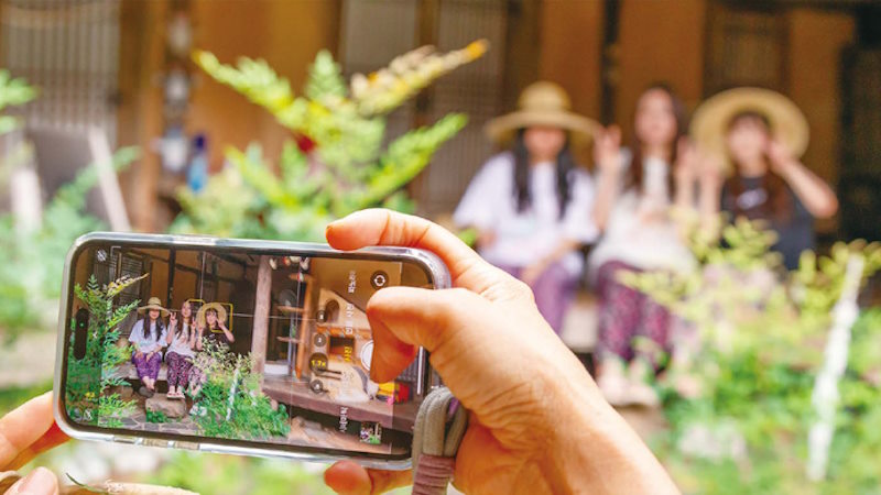 Weekend Plans: What Is “Choncance”?